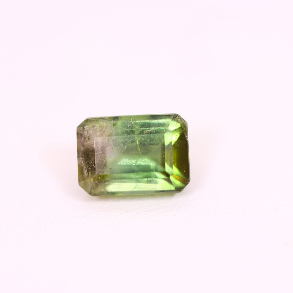 *2.18Ct Natural Watermelon Tourmaline - Bi-Colour Faceted Cut, 162C: Ksmith Heritage Auctioneers Subject: Natural Tourmaline Origin: Africa Carat Weight: 2.18 Ct Dimension: 8.2x5.8x5.1 mm Type: Faceted, Polished