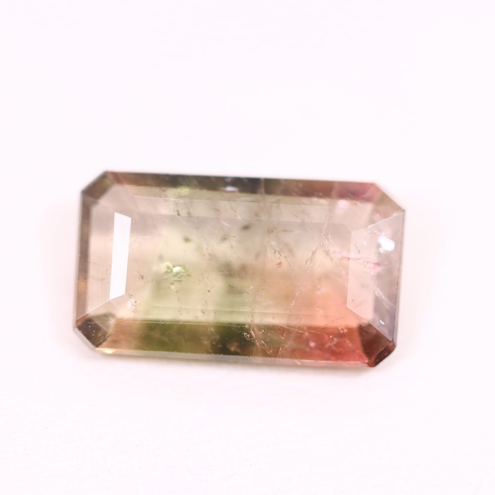*3.51Ct Natural Watermelon Tourmaline - Bi-Colour Faceted Cut, 136C: Ksmith Heritage Auctioneers Subject: Natural Tourmaline Origin: Africa Carat Weight: 3.51 Ct Dimension: 13.5x7.7x3.5 mm Type: Faceted, Polished