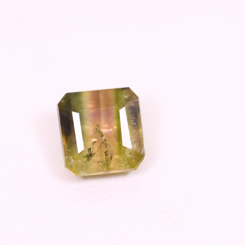 *1.96Ct Natural Watermelon Tourmaline - Bi-Colour Faceted Cut, 165C: Ksmith Heritage Auctioneers Subject: Natural Tourmaline Origin: Africa Carat Weight: 1.96 Ct Dimension: 7.2x7.1x4.2 mm Type: Faceted, Polished