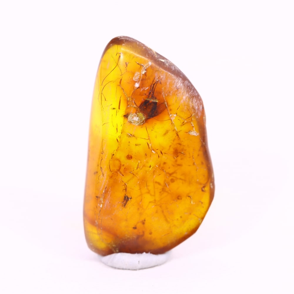 *2.18Ct Natural Million Year Old Baltic Insect Amber, 16x10mm , 226C: Ksmith Heritage AuctioneersSubject: Natural Amber Origin: Lithuania Treatment: None