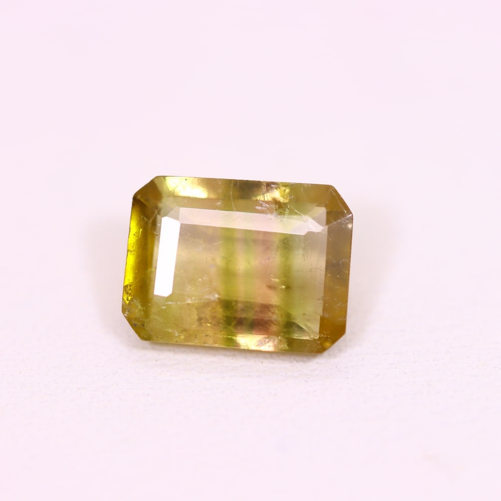*2.26Ct Natural Watermelon Tourmaline - Bi-Colour Faceted Cut, 155C: Ksmith Heritage Auctioneers Subject: Natural Tourmaline Origin: Africa Carat Weight: 2.26 Ct Dimension: 9.8x7.4x3.6 mm Type: Faceted, Polished