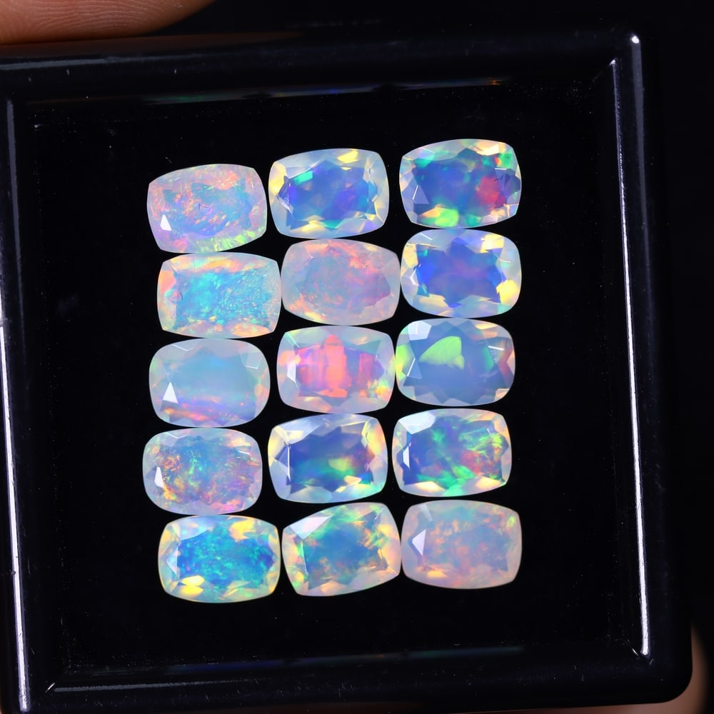 *9.29Ct 15pcs Calibrated 7x5mm Faceted Welo Opal Set - Ethiopian Opal , 72E: Ksmith Heritage Auctioneers Subject: Natural Ethiopian Welo Opal Origin: Ethiopia Carat Weight: 9.29Ct Treatment: Natural Untreated Type: Faceted, Polished