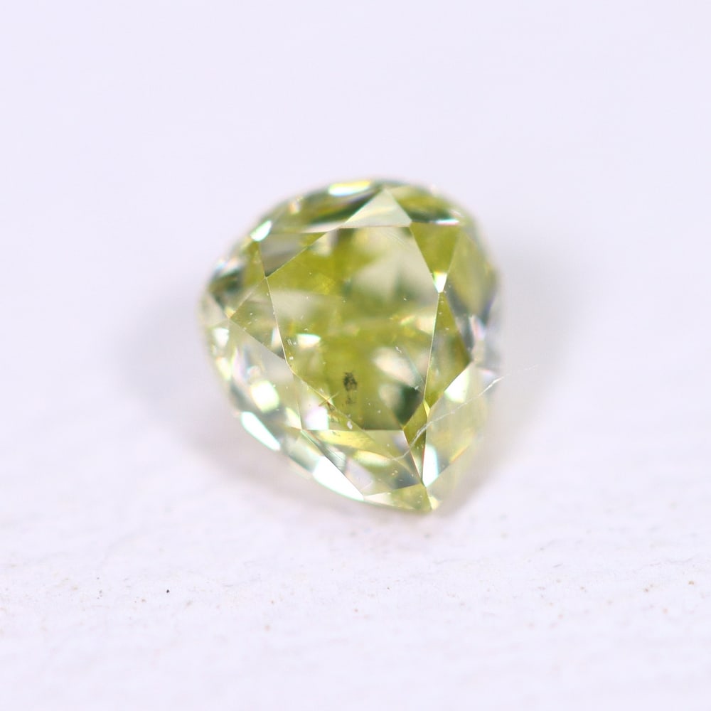 0.22Ct Fancy Diamond - Polished Faceted , 887E: Ksmith Heritage Auctioneers Subject: Natural Diamond Origin: Africa Carat Weight: 0.22Ct Dimension: 3.8x3.4x2.2 mm Treatment: Unheated Type: Faceted, Polished