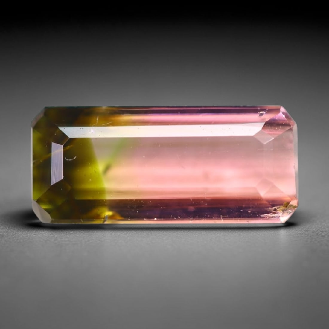 2.09cts Natural Watermelon Tourmaline - Bi-Colour Faceted Cut , 484E: Ksmith Heritage Auctioneers Subject: Natural Tourmaline Origin: Africa Carat Weight: 2.09 cts Dimension: 10.8x4.8x3.6 mm Type: Faceted, Polished