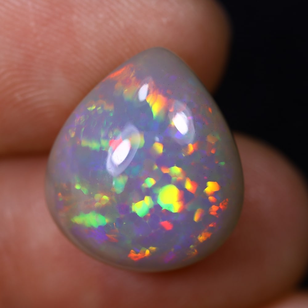 *8.83Ct Welo Opal Polished - Ethiopian Opal , 416C (1 of 6)