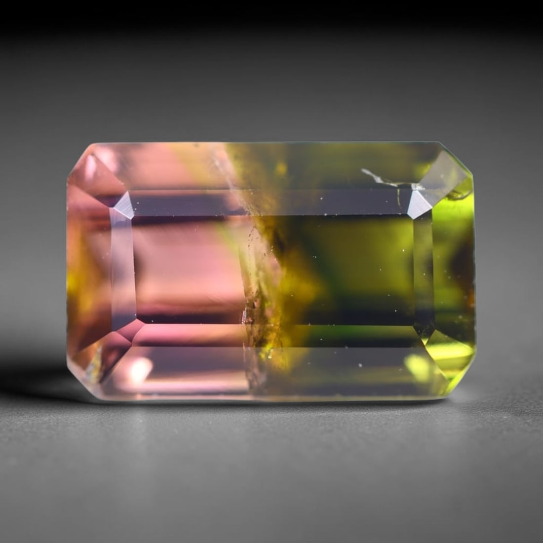 4.03cts Natural Watermelon Tourmaline - Bi-Colour Faceted Cut , 311E: Ksmith Heritage Auctioneers Subject: Natural Tourmaline Origin: Africa Carat Weight: 4.03 cts Dimension: 10.4x6.6x5.8 mm Type: Faceted, Polished