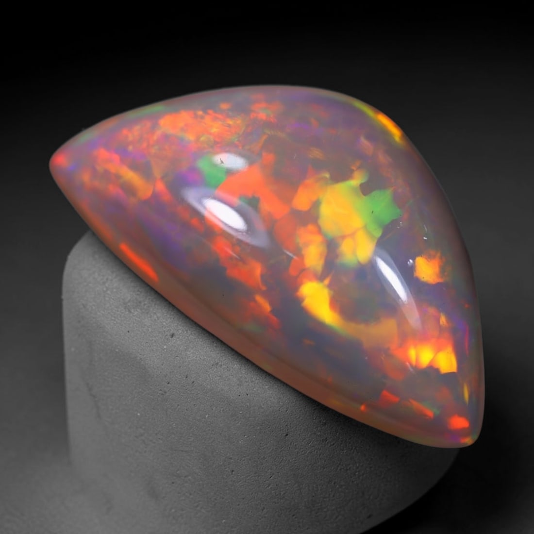 *8.62Ct Welo Opal Polished - Ethiopian Opal , 547E (1 of 7)
