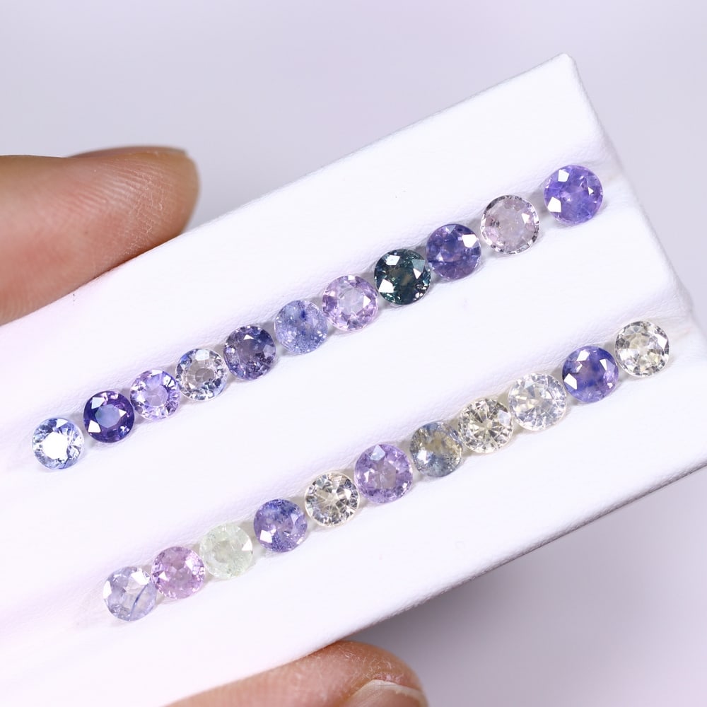 *8.32Ct Heated Fancy Sapphire Lot - Polished Faceted , 358C: Ksmith Heritage Auctioneers Subject: Natural Sapphire Carat Weight: 8.32Ct Dimension: 4.2x4.1x2.7 mm Treatment: Heated Type: Faceted, Polished