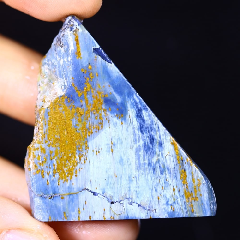 63.08Ct Pietersite Slab - Gemstone Crystal - Freeform Slice, 923B: Ksmith Heritage Auctioneers Subject: Natural Pietersite Origin: Namibia, South Africa Carat Weight: 63.08Ct Dimension: 54.3 x 35.1 x 5.2 mm Treatment: Natural Untreated Shape: