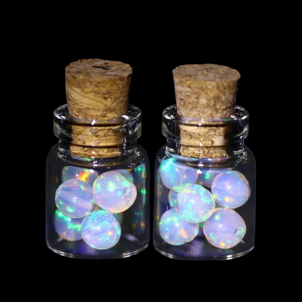 Twin Pack - 4.5mm Ethiopian Opal Ball in Display Jar - Bottle Size 1.5cm , 86C (1 of 2)
