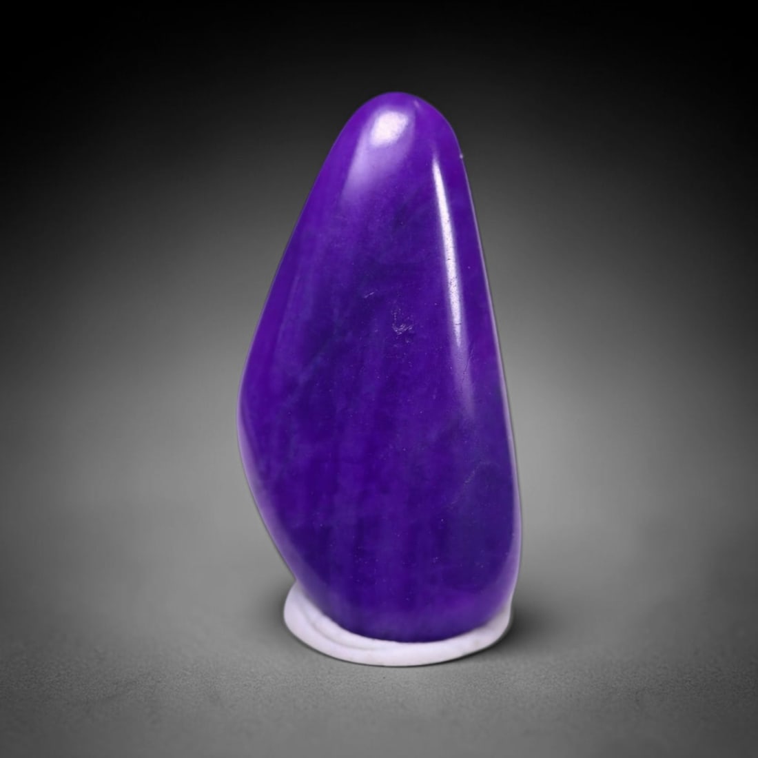 4.21cts Natural Rare Purple Sugilite Cabochon - No treated , 308E: Ksmith Heritage Auctioneers Subject: Natural Sugilite Origin: South Africa Carat Weight: 4.21Ct Dimension: 18.9x9.5x2.7 mm Treatment: No Treatment Type: Cabochon, Polished