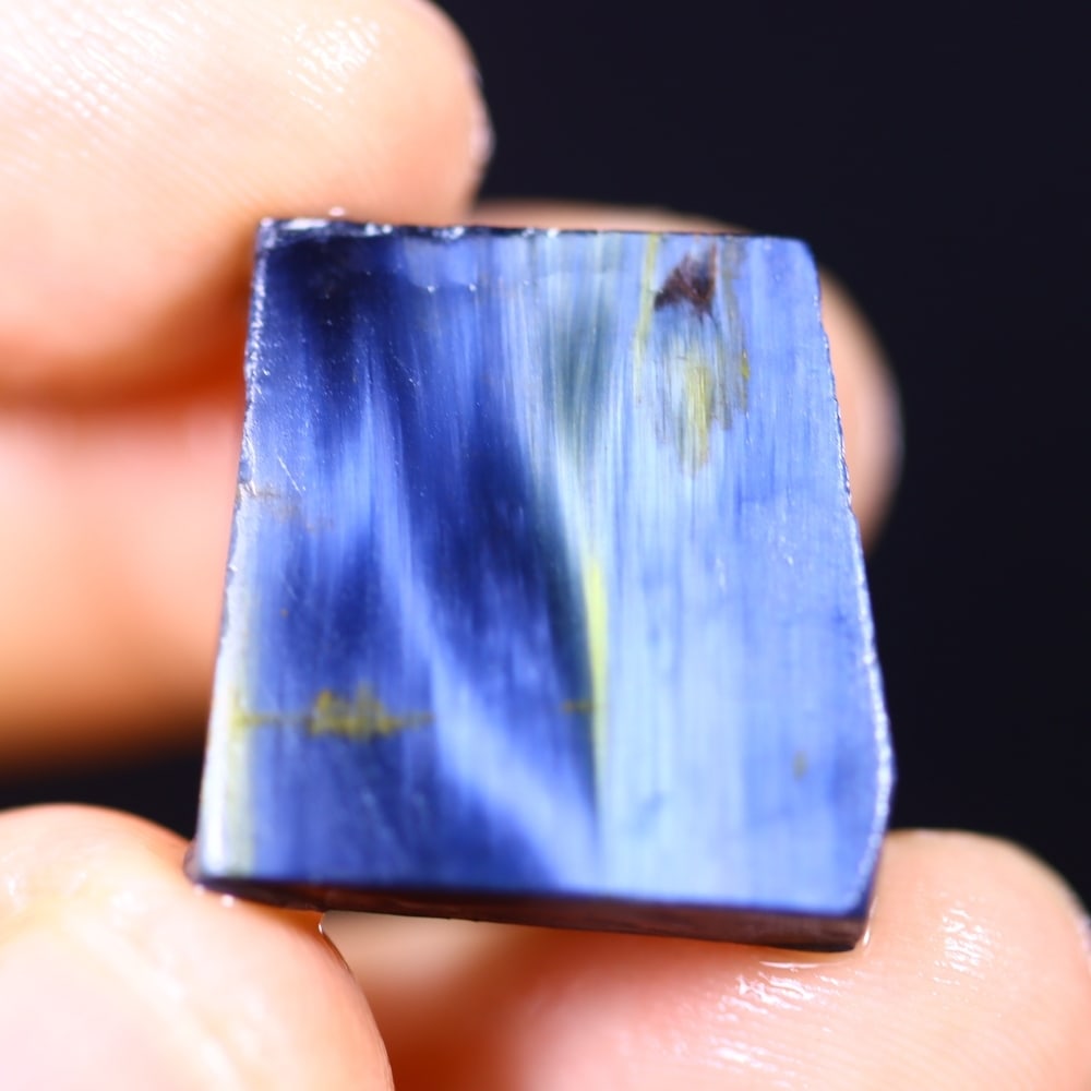 25.29Ct Pietersite Slab - Gemstone Crystal - Freeform Slice, 950B: Ksmith Heritage Auctioneers Subject: Natural Pietersite Origin: Namibia, South Africa Carat Weight: 25.29Ct Dimension: 19.6 x 19.1 x 6.2 mm Treatment: Natural Untreated Shape: