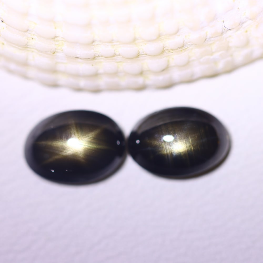 2.62cts 6 Rays Black Star Sapphire Pair , 1168E (1 of 2)