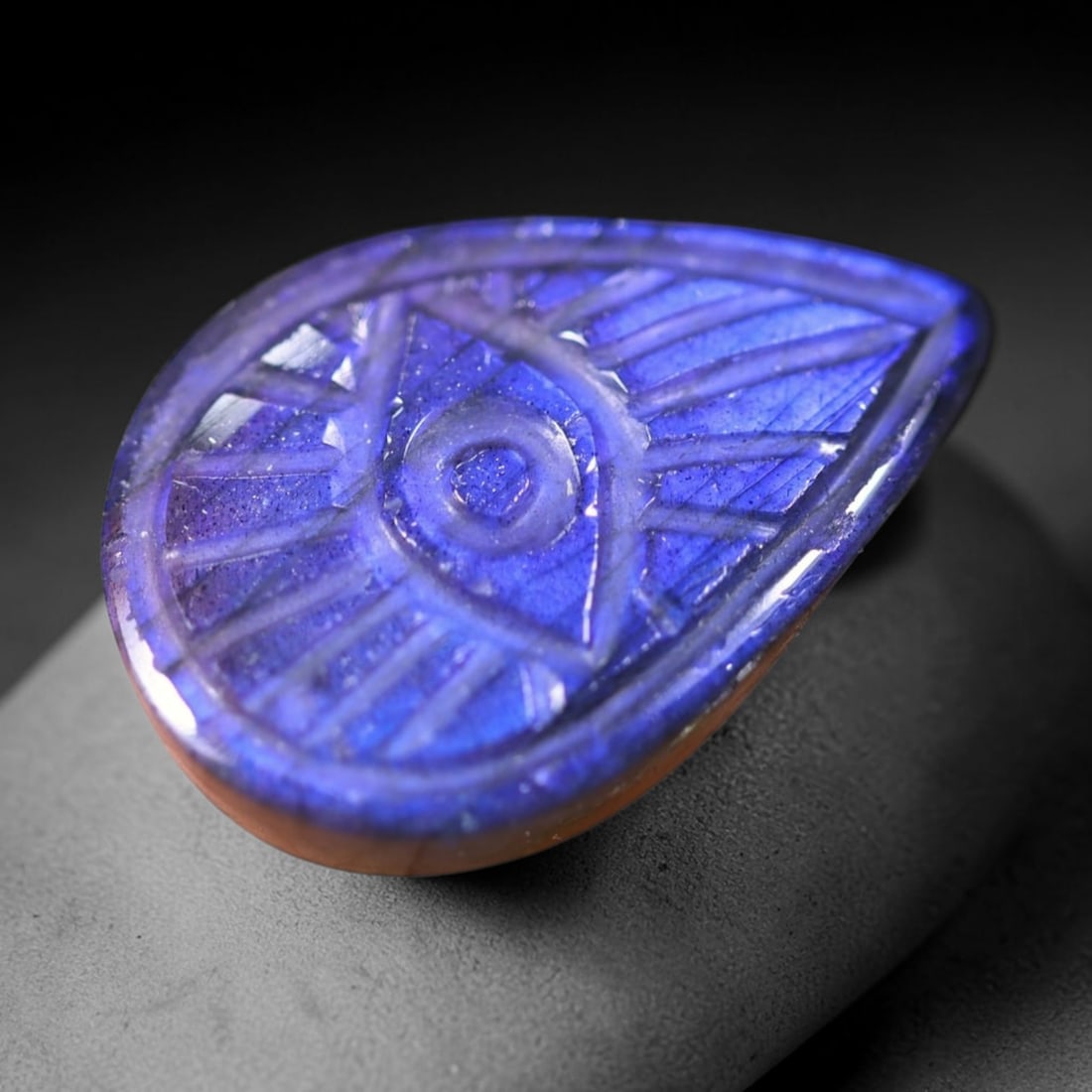 15.58cts Labradorite Evil Eye - Carving , 479E (1 of 3)