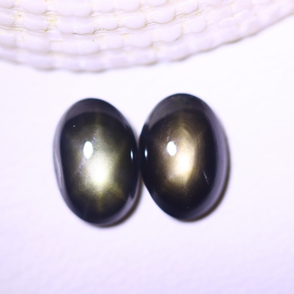 3.21cts 6 Rays Black Star Sapphire Pair , 868E (1 of 2)