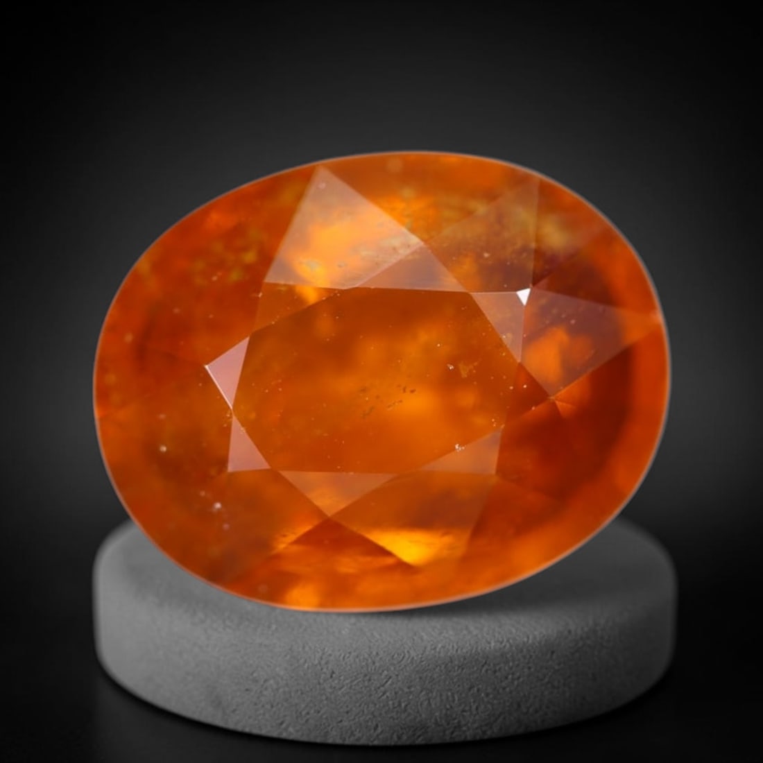 6.40Ct Garnet - Polished Faceted , 352E: Ksmith Heritage Auctioneers Subject: Natural Garnet Origin: India Carat Weight: 6.40Ct Dimension: 11.8x9.2x5.8 mm Type: Faceted, Polished