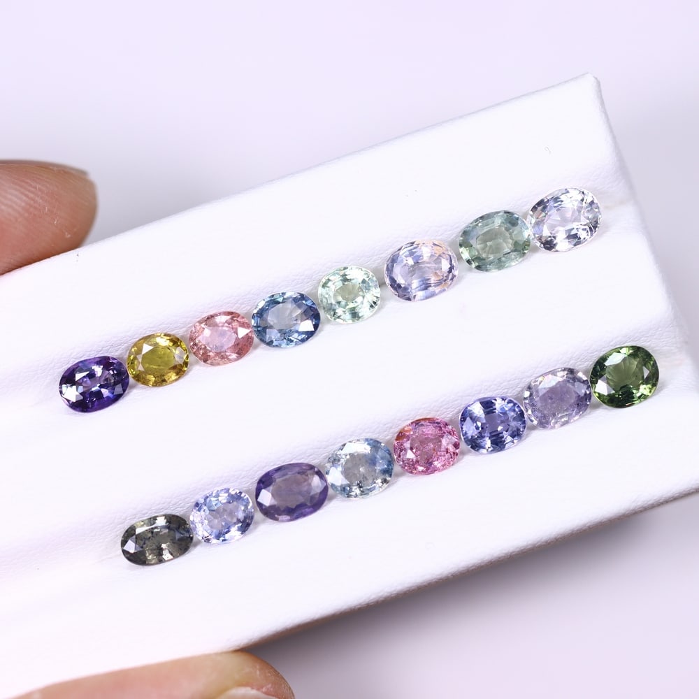 *8.19Ct Heated Fancy Sapphire Lot - Polished Faceted , 341C: Ksmith Heritage Auctioneers Subject: Natural Sapphire Carat Weight: 8.19Ct Dimension: 5.4x4.4x2.2 mm Treatment: Heated Type: Faceted, Polished