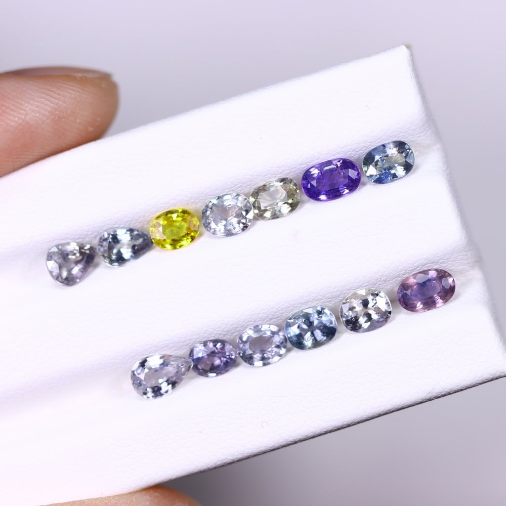 *5.89Ct Heated Fancy Sapphire Lot - Polished Faceted , 343C: Ksmith Heritage Auctioneers Subject: Natural Sapphire Carat Weight: 5.89Ct Dimension: 6.1x4x2.6 mm Treatment: Heated Type: Faceted, Polished