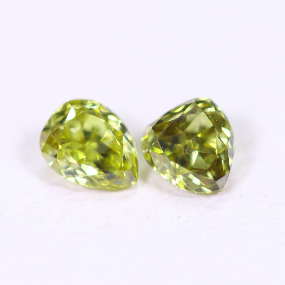 0.30Ct Fancy Diamond Set - Polished Faceted , 857E: Ksmith Heritage Auctioneers Subject: Natural Diamond Origin: Africa Carat Weight: 0.30Ct Dimension: 3.2x3x1.9 mm Treatment: Unheated Type: Faceted, Polished