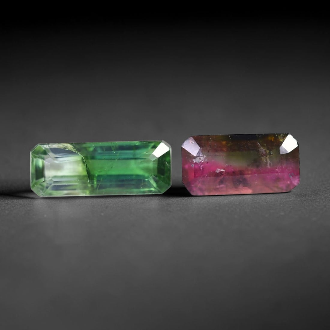4.23cts Natural Watermelon Tourmaline Set - Bi-Colour Faceted Cut , 436E: Ksmith Heritage Auctioneers Subject: Natural Tourmaline Origin: Africa Carat Weight: 4.23 cts Dimension: 10.65.43.8 mm Type: Faceted, Polished