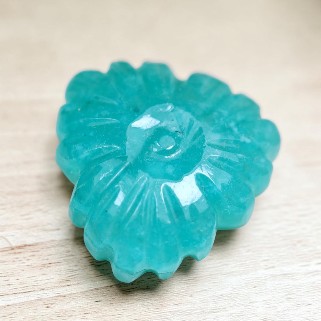 7.37Cts Natural Amazonite Hand Carved Gemstone, 654MZ: Ksmith Jewels Global Welcome to our auction house, today auction brought to you by Ksmith Jewels Global based in Penang, Malaysia specialize in all kinds of opal and color gemstone both in manufacturi