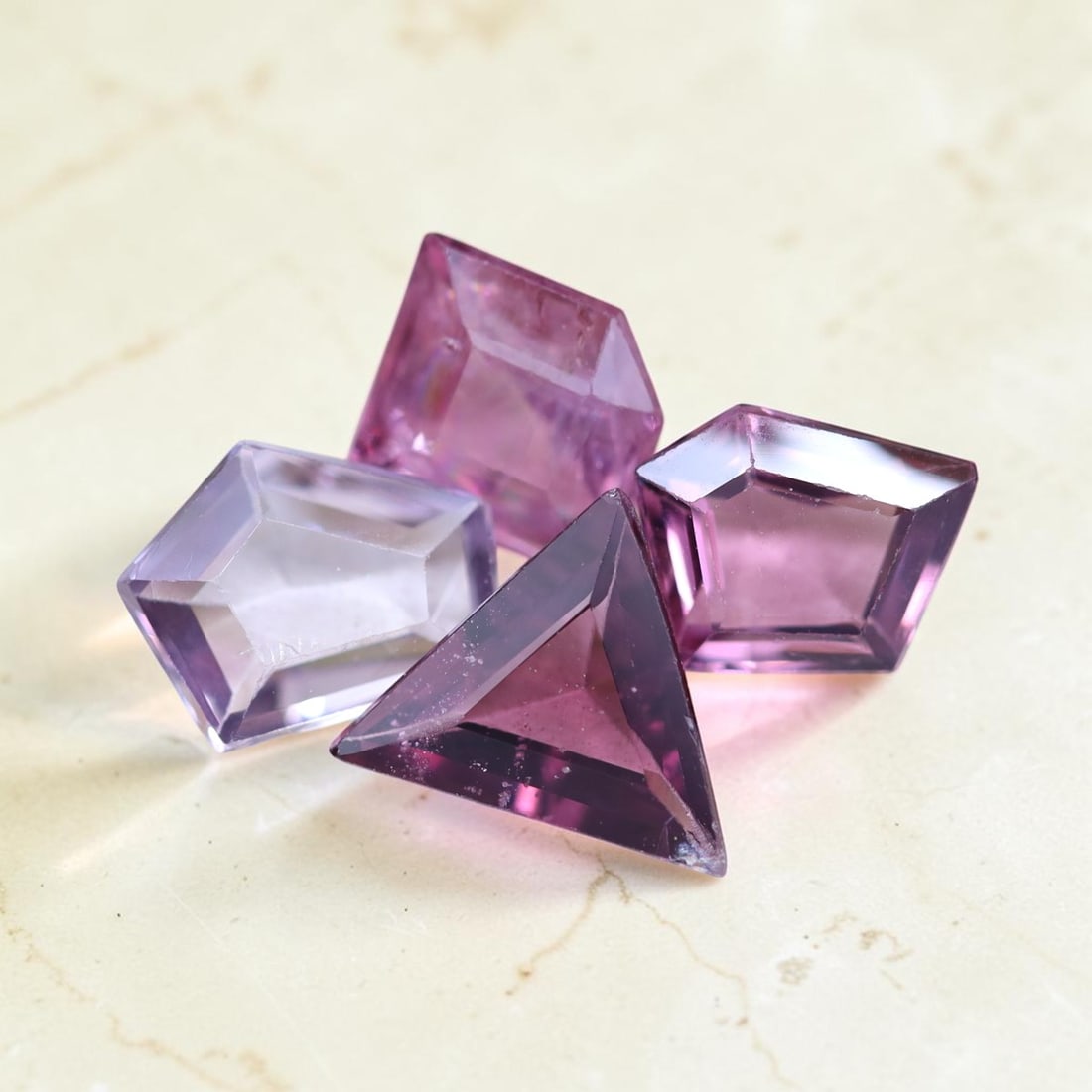 2.09Ct Natural 4PCS AAA++ Color Spinel Mogok Natural Gemstones Fancy Cut, 688MZ: Ksmith Jewels Global Welcome to our auction house, today auction brought to you by Ksmith Jewels Global based in Penang, Malaysia specialize in all kinds of opal and color gemstone both in manufacturi