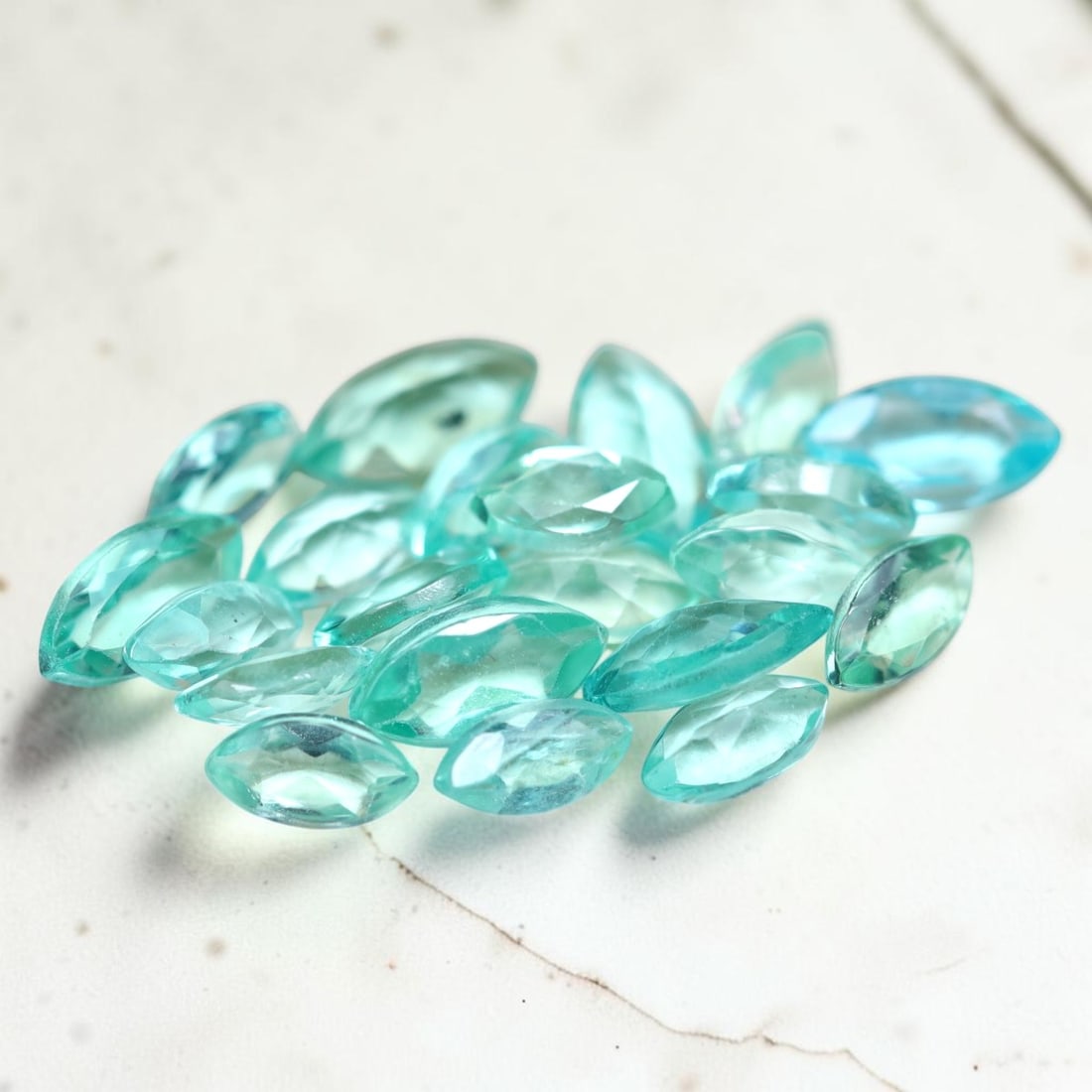 Apatite 2.24Ct Natural Unheated Neon Green Apatite Madagascar In Lots, 808MZ: Ksmith Jewels Global Welcome to our auction house, today auction brought to you by Ksmith Jewels Global based in Penang, Malaysia specialize in all kinds of opal and color gemstone both in manufacturi