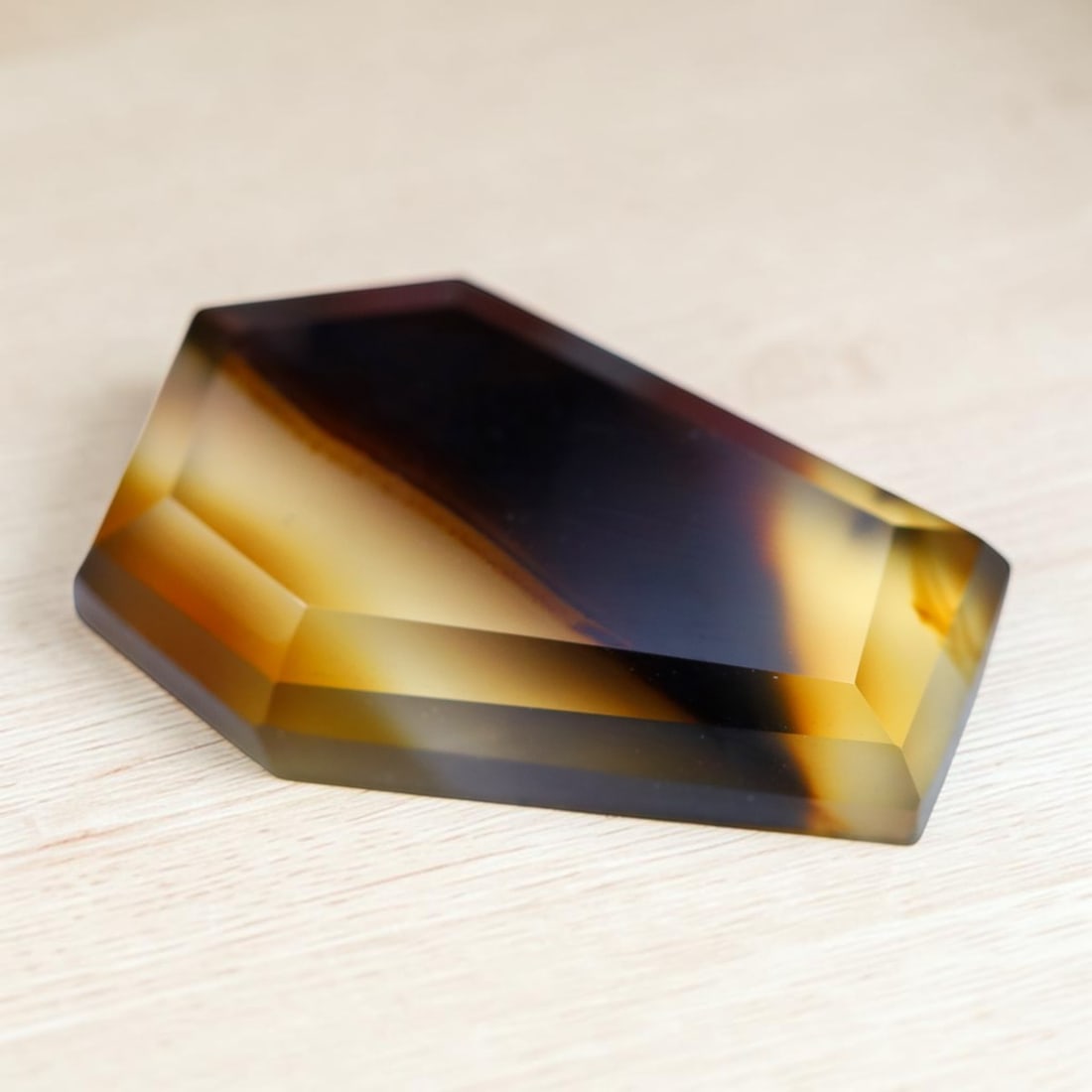 Agate 5.48Ct Step Cut Natural Untreated Montana Agate, 870MZ: Ksmith Jewels Global Welcome to our auction house, today auction brought to you by Ksmith Jewels Global based in Penang, Malaysia specialize in all kinds of opal and color gemstone both in manufacturi