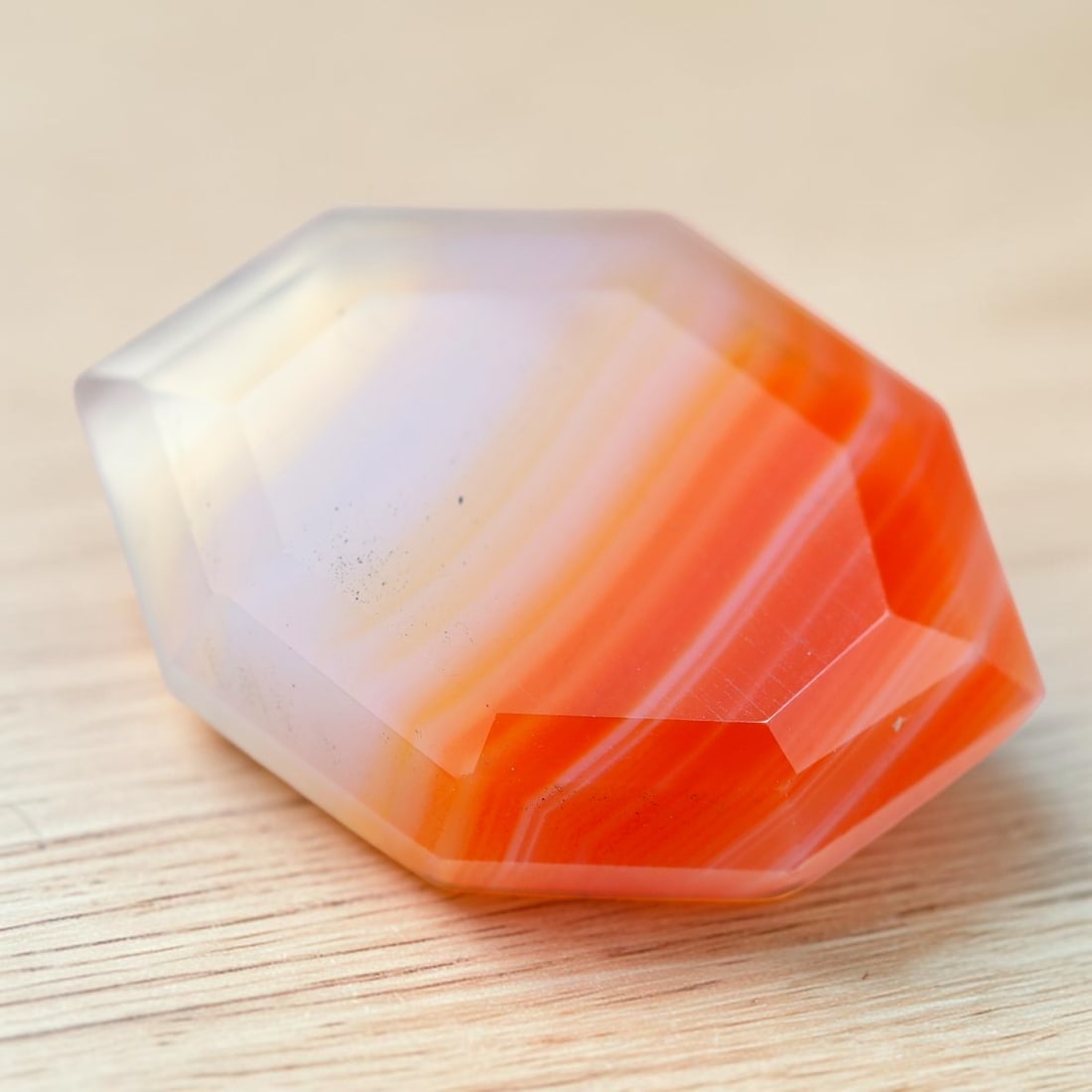 6.02Ct Natural Red Banded Agate - Step Cut Gemstone, 139MZ: Ksmith Jewels Global Welcome to our auction house, today auction brought to you by Ksmith Jewels Global based in Penang, Malaysia specialize in all kinds of opal and color gemstone both in manufacturi