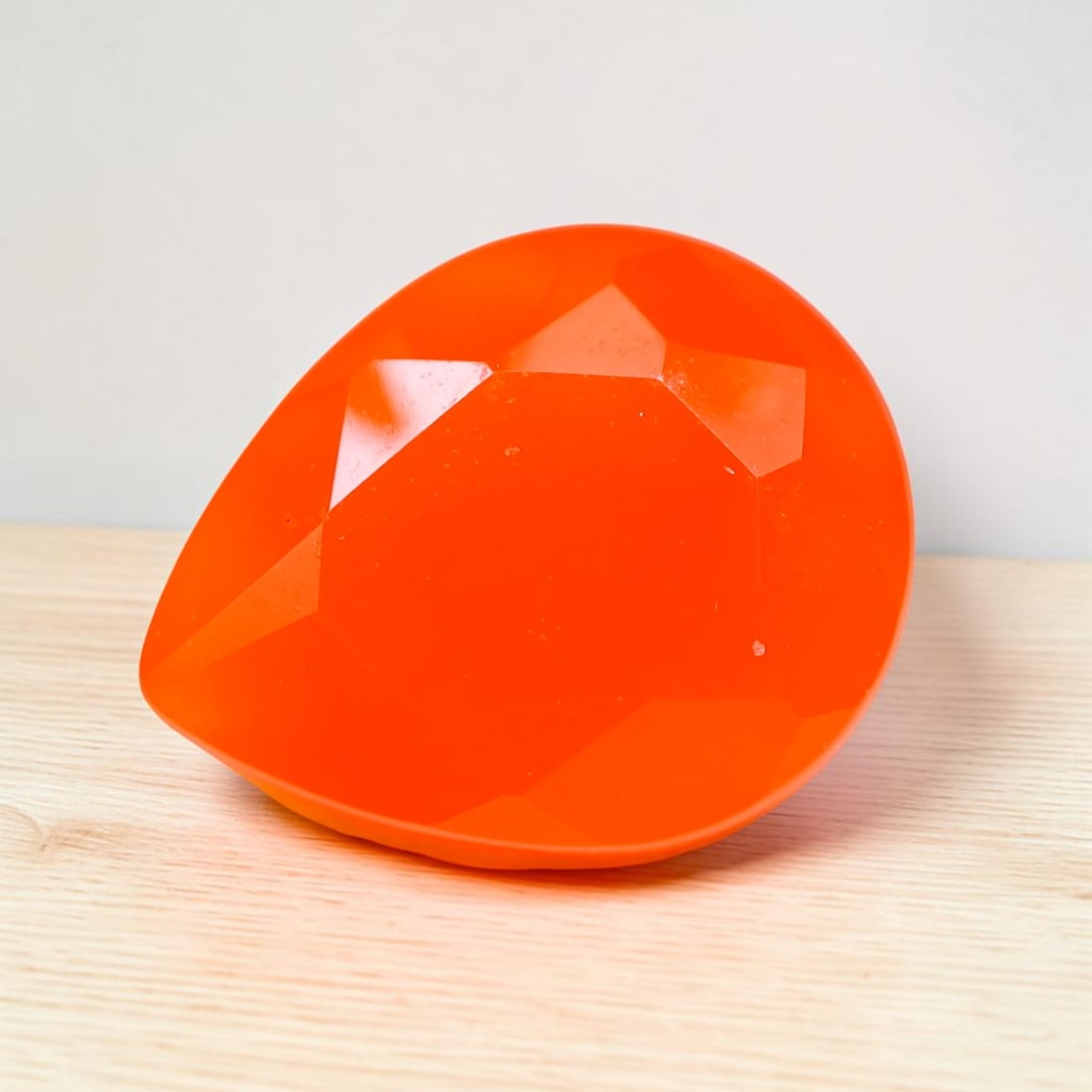 1.54Ct Natural Untreated Orange Carnelian Faceted Cut Sri Lanka, 1216MZ: Ksmith Jewels Global Welcome to our auction house, today auction brought to you by Ksmith Jewels Global based in Penang, Malaysia specialize in all kinds of opal and color gemstone both in manufacturi