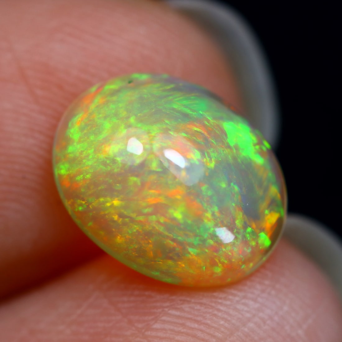 1.73Ct Brilliant Rainbow Flash Ethiopian Welo Opal, 1072MZ: Ksmith Jewels Global Welcome to our auction house, today auction brought to you by Ksmith Jewels Global based in Penang, Malaysia specialize in all kinds of opal and color gemstone both in manufacturi