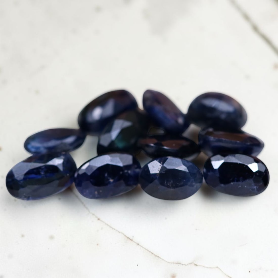 Blue Sapphire 3.78Ct Oval Cut Natural Deep Color Sapphire LOT, 612MZ: Ksmith Jewels Global Welcome to our auction house, today auction brought to you by Ksmith Jewels Global based in Penang, Malaysia specialize in all kinds of opal and color gemstone both in manufacturi