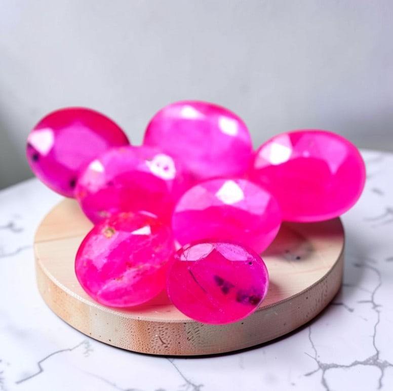 2.55Ct Natural Heated Pinkish Red Ruby Lot - Mozambique Gemstone - Oval Faceted, 296B: Ksmith Jewels Global Welcome to our auction house, today auction brought to you by Ksmith Jewels Global based in Penang, Malaysia specialize in all kinds of opal and color gemstone both in manufacturi