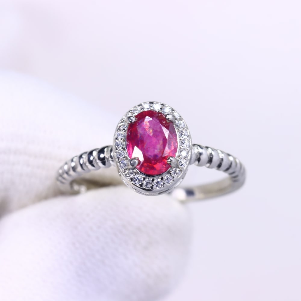 2.57g Ruby Ring - 925 Sterling Silver - Size US 7.5 , 117C (1 of 3)