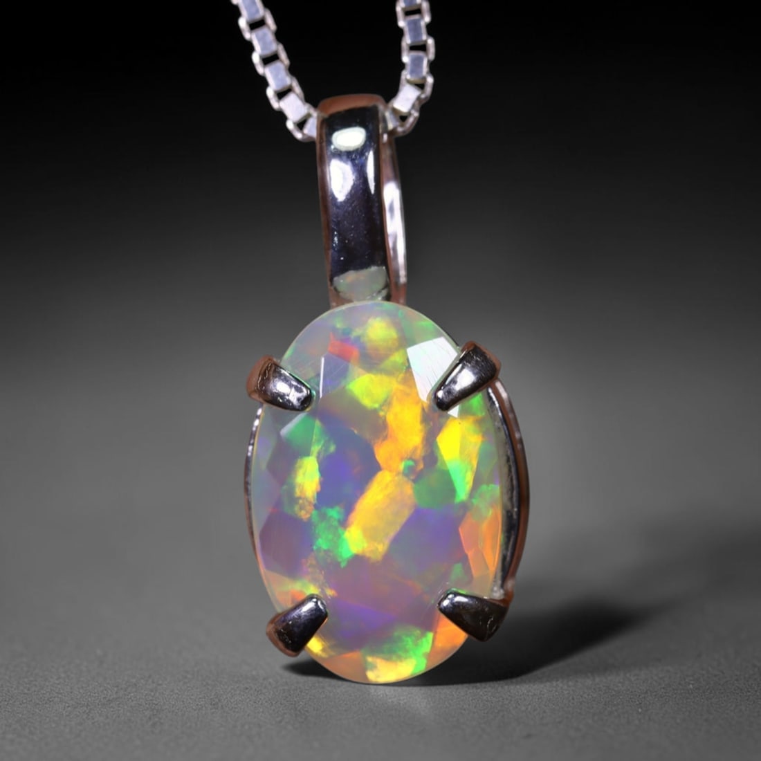 1.61g Natural Opal Stone Sterling Silver 925 Necklace (Pendant with Chain) , 542E: Ksmith Heritage Auctioneers Subject: Natural Ethiopian Opal Necklace Origin: Ethiopia Pendant Dimension : 18x6mm (included clasp) Stone Dimension: 11x8mm Treatment: Natural Untrea