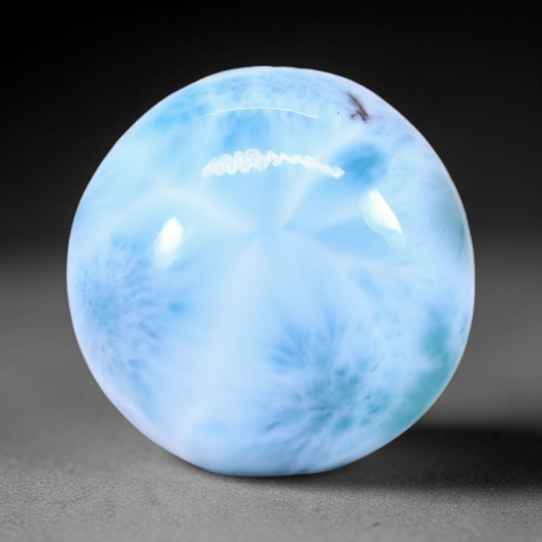 *13.86Ct Natural Larimar - Polished Cabochon , 231C: Ksmith Heritage Auctioneers Subject: Natural Larimar Carat Weight: 13.86 Ct Dimension: 15.4x15.4x6.5 mm Type: Cabochon, Polished
