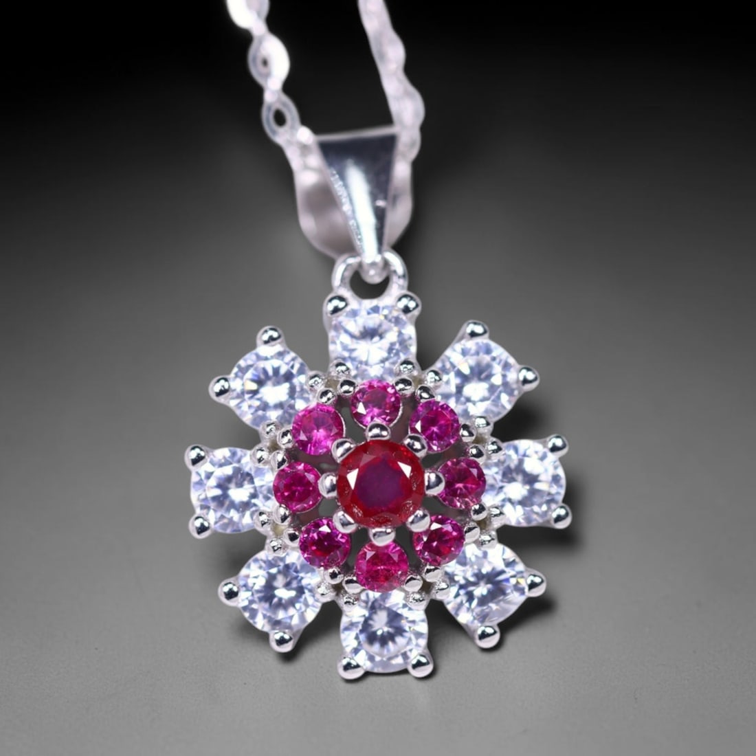 18inches Necklace Pink & White Simulated CZ - 925 Sterling Silver , 905E: Ksmith Heritage Auctioneers Subject: Natural Pink & White Simulated CZ Origin: Thailand Carat Weight: 3.29g Dimension: Gemstone 2mm Type: Necklace