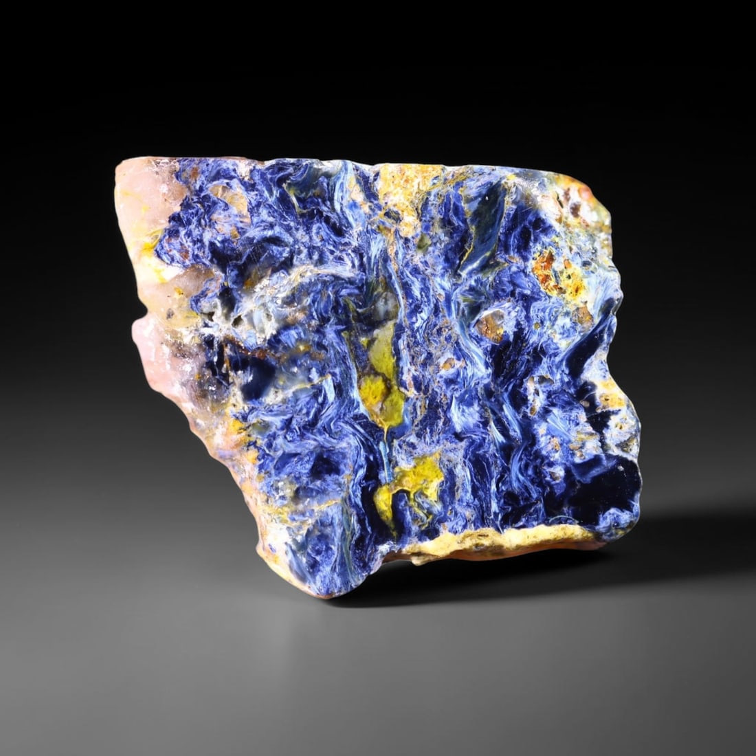 51.18Ct Pietersite Slab - Gemstone Crystal - Freeform Slice, 1080B: Ksmith Heritage Auctioneers Subject: Natural Pietersite Origin: Namibia, South Africa Carat Weight: 51.81Ct Dimension: 35.4 x 32.1 x 5.2 mm Treatment: Natural Untreated Shape: