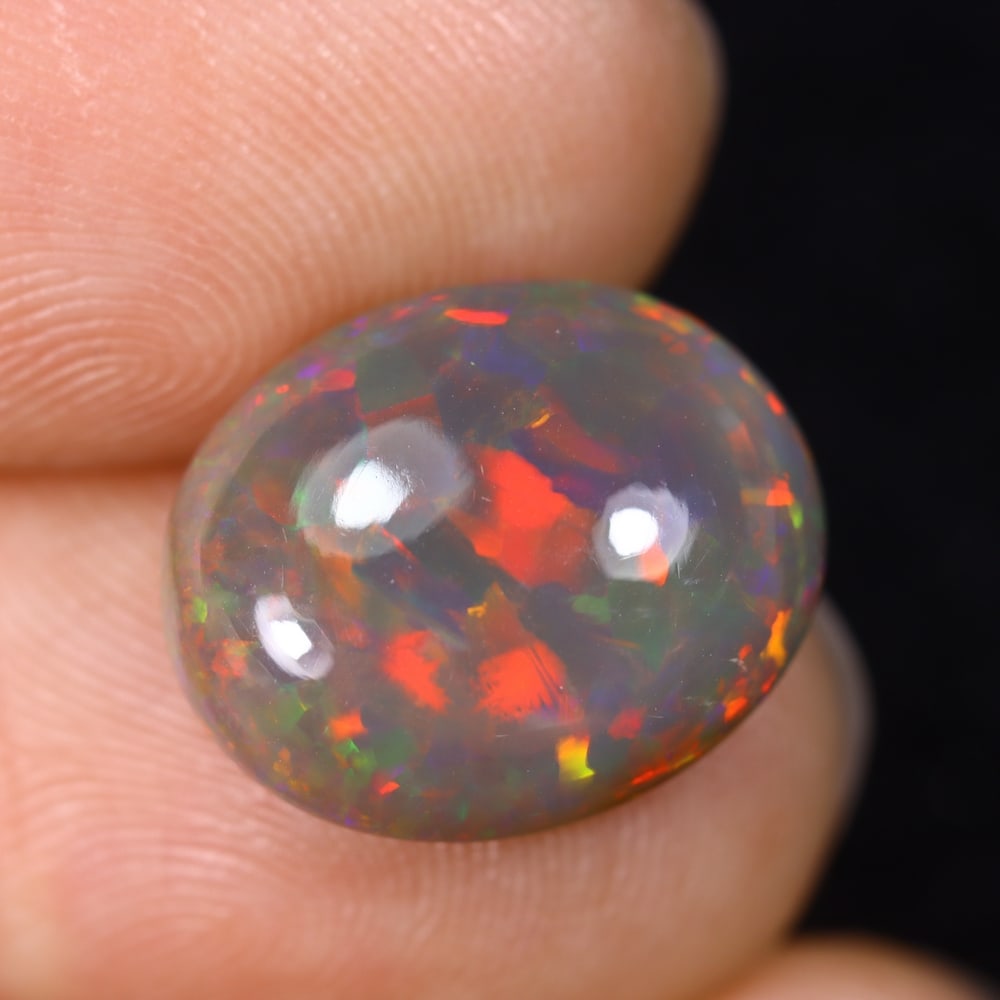 3.76Ct Natural Ethiopian Opal - 14.5x11.9x5.3 mm , 556C: Ksmith Heritage Auctioneers Subject: Natural Ethiopian Welo Opal Origin: Ethiopia Treatment: Unheated