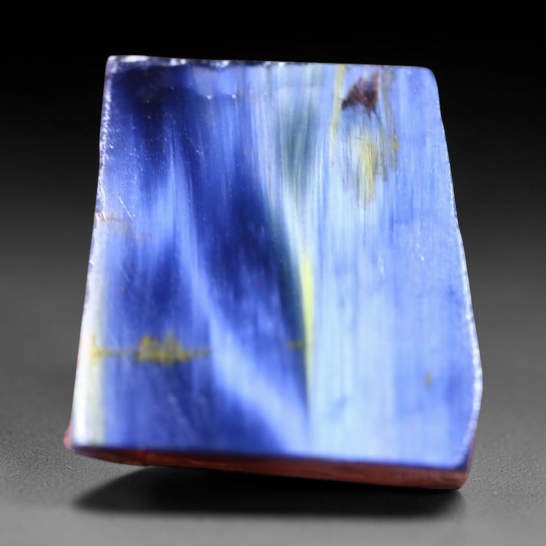 25.29Ct Pietersite Slab - Gemstone Crystal - Freeform Slice, 950B: Ksmith Heritage Auctioneers Subject: Natural Pietersite Origin: Namibia, South Africa Carat Weight: 25.29Ct Dimension: 19.6 x 19.1 x 6.2 mm Treatment: Natural Untreated Shape: