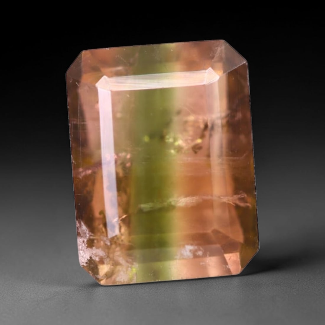 *3.50Ct Natural Watermelon Tourmaline - Bi-Colour Faceted Cut, 180C: Ksmith Heritage Auctioneers Subject: Natural Tourmaline Origin: Africa Carat Weight: 3.50 Ct Dimension: 9.9x7.7x5.2 mm Type: Faceted, Polished