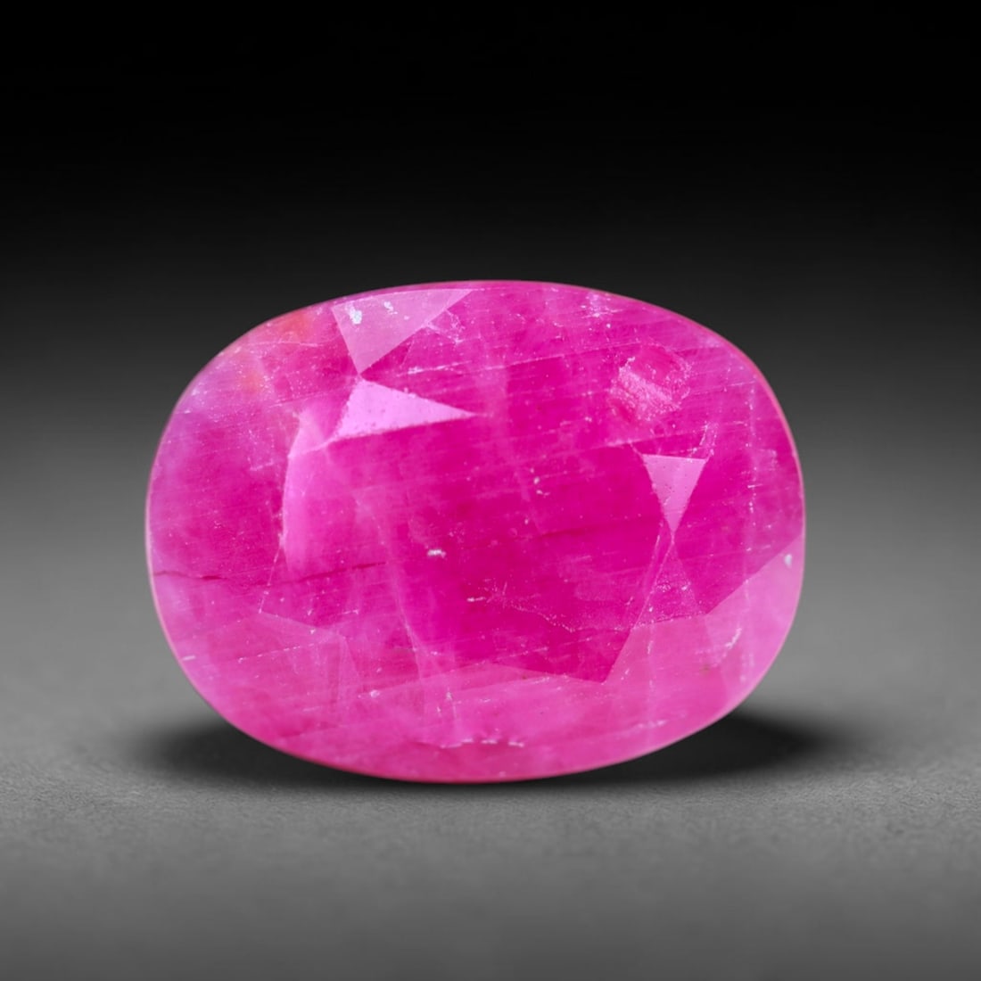 22.97Ct Red Ruby - Polished Faceted , 693E: Ksmith Heritage Auctioneers Subject: Natural Ruby Origin: Burma Carat Weight: 22.97Ct Dimension: 17.1x12.9x10.7 mm Treatment: Heated Type: Faceted, Polished