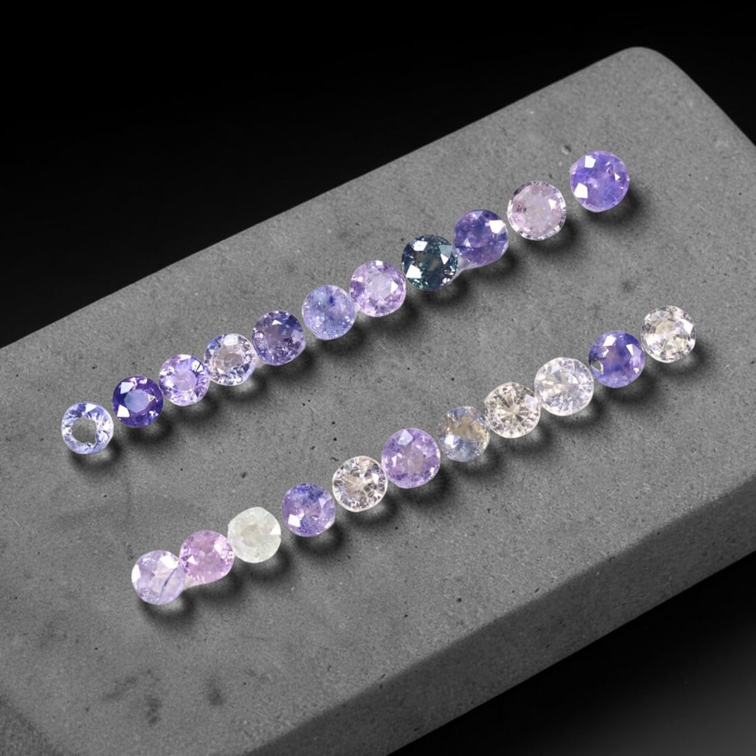 *8.32Ct Heated Fancy Sapphire Lot - Polished Faceted , 358C: Ksmith Heritage Auctioneers Subject: Natural Sapphire Carat Weight: 8.32Ct Dimension: 4.2x4.1x2.7 mm Treatment: Heated Type: Faceted, Polished