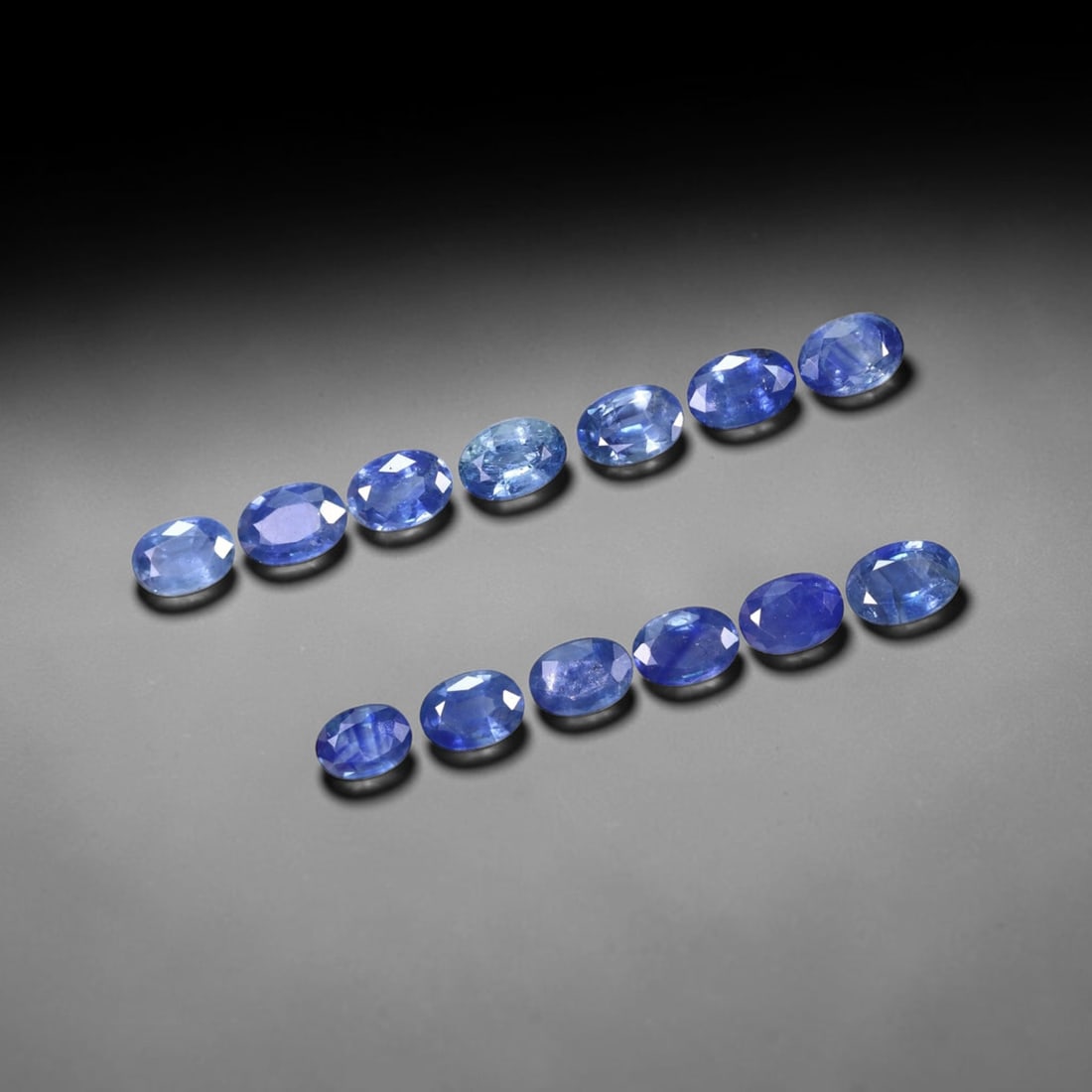 *7.48Ct Heated Blue Sapphire Lot - Polished Faceted , 328C: Ksmith Heritage Auctioneers Subject: Natural Sapphire Carat Weight: 7.48Ct Dimension: 5.9x4.1x2.3 mm Treatment: Heated Type: Faceted, Polished