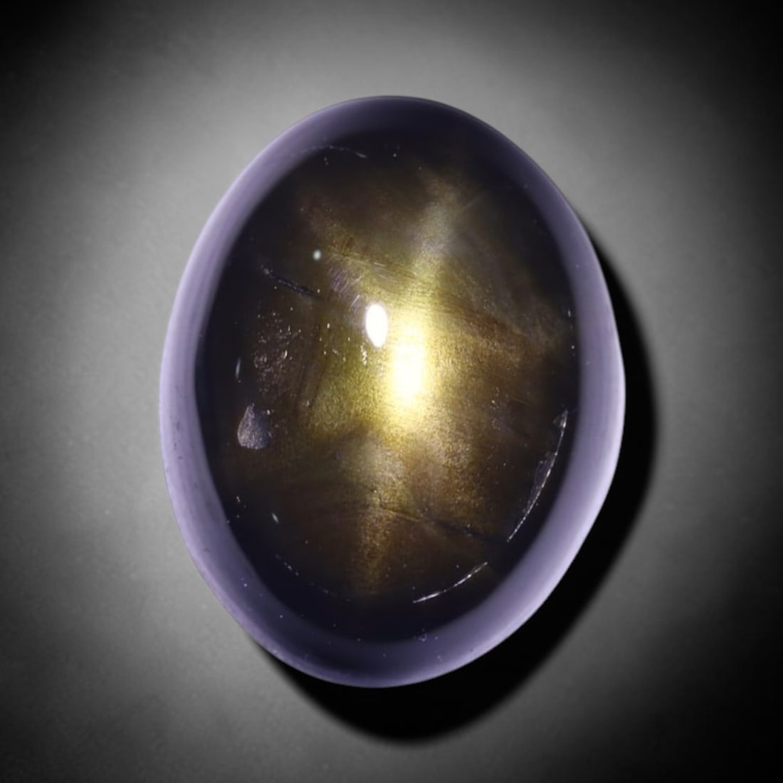 *2.55cts 6 Rays Black Star Sapphire , 315E: Ksmith Heritage Auctioneers Subject: Natural 6 Rays Star Sapphire Origin: Myanmar Carat Weight: 2.55 cts Dimension: 8.3x6.4x3.8 mm Treatment: Diffusion Type: Cabochon, Pol