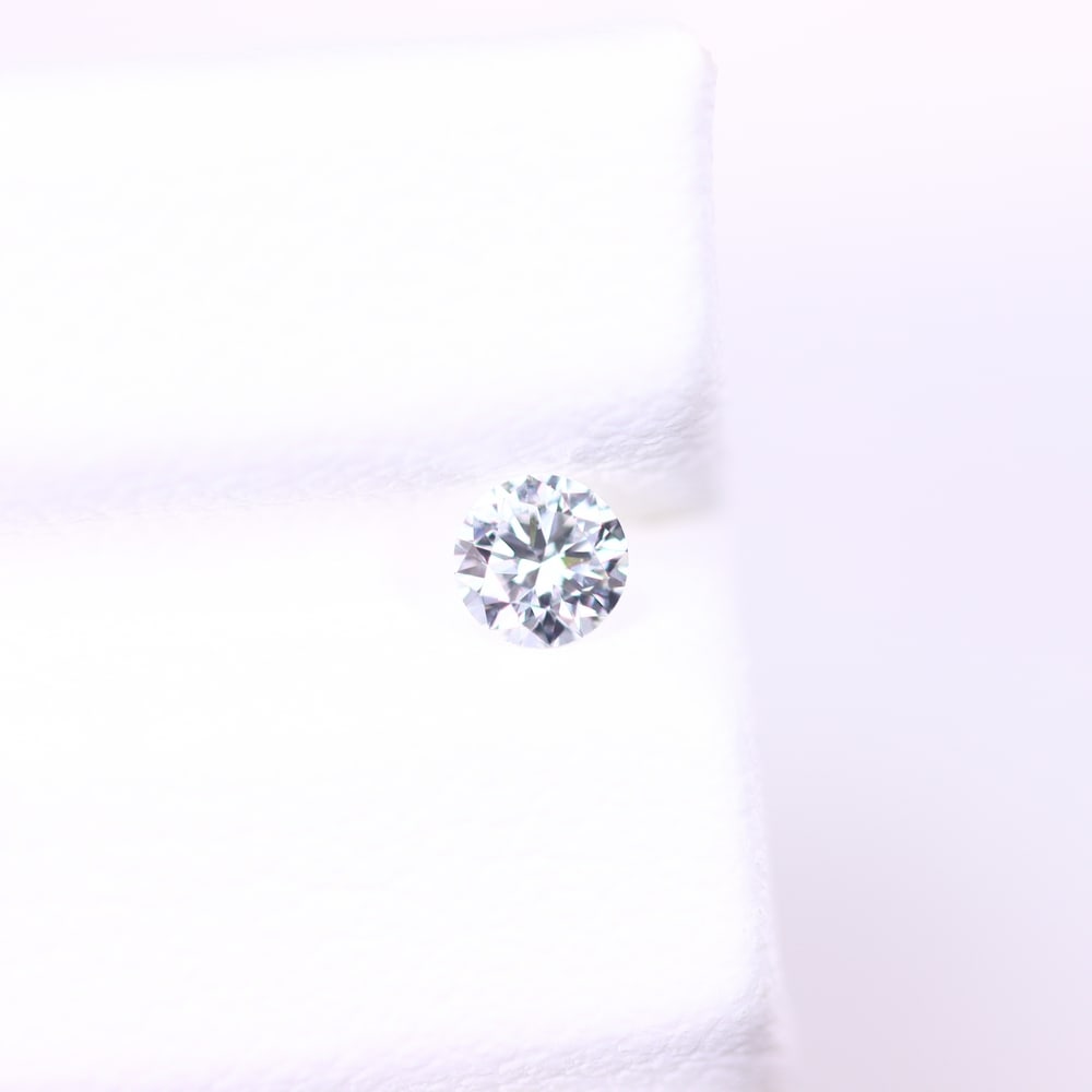 *GIA White Diamond 0.15 ct, , 390C: Ksmith Heritage Auctioneers Subject: Natural Diamond Carat Weight: 0.15Ct Dimension: 3.42x3.44x2.08 mm Treatment: Unheated Type: Faceted, Polished