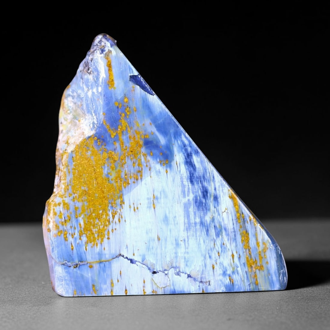 63.08Ct Pietersite Slab - Gemstone Crystal - Freeform Slice, 923B: Ksmith Heritage Auctioneers Subject: Natural Pietersite Origin: Namibia, South Africa Carat Weight: 63.08Ct Dimension: 54.3 x 35.1 x 5.2 mm Treatment: Natural Untreated Shape: