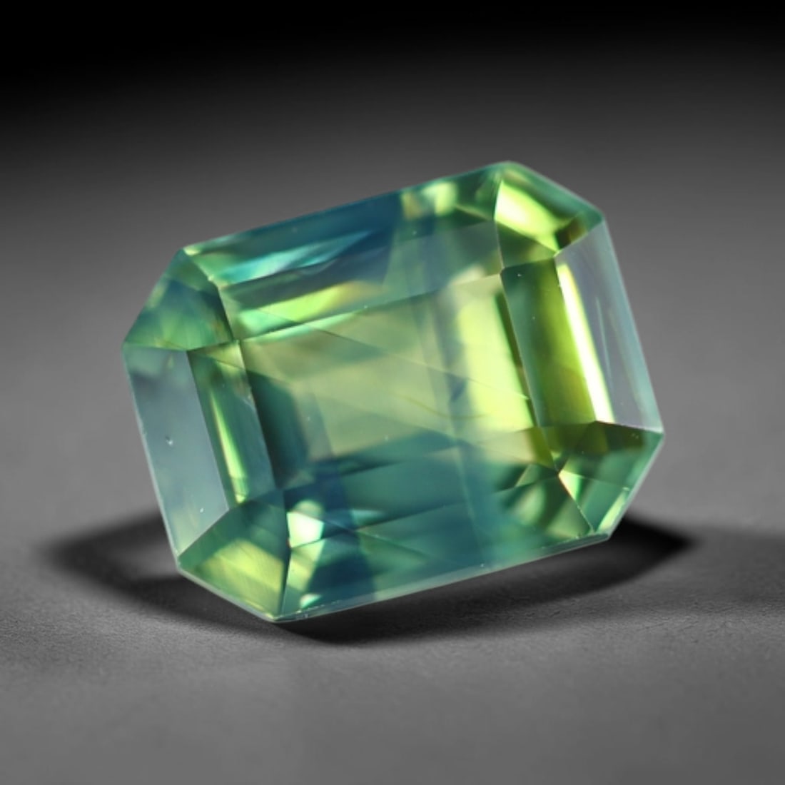 *1.26Ct Unheated Greenish Sapphire - Sri Lanka , 384C: Ksmith Heritage Auctioneers Subject: Natural Sapphire Carat Weight: 1.26 Ct Dimension: 6.5x5x3.7 mm Treatment: Unheated Type: Faceted, Polished