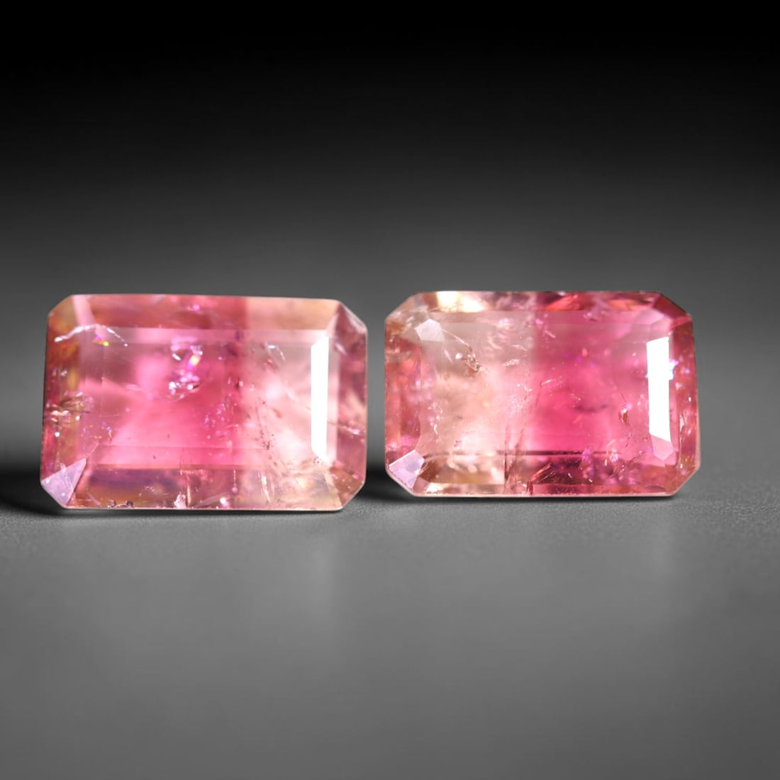5.21cts Natural Watermelon Tourmaline Set - Bi-Colour Faceted Cut , 771E: Ksmith Heritage Auctioneers Subject: Natural Tourmaline Origin: Africa Carat Weight: 5.21 cts Dimension: 11.2x7.4x3.6 mm Type: Faceted, Polished