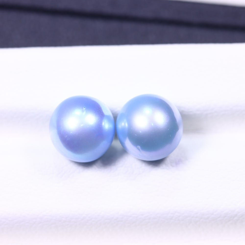 6.33cts Blue Freshwater Pearl Pair 7.5mm - No Hole Drill , 490C: Ksmith Heritage Auctioneers Subject: Natural Pearl Treatment: Colour Enhance Shape: Round Bead Type: Without hole, no drill